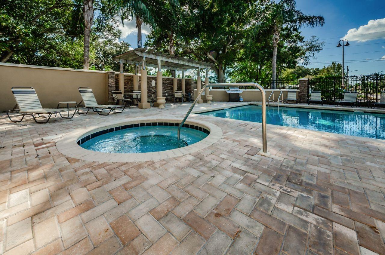 BELLA VISTA ON LAKE - Residential