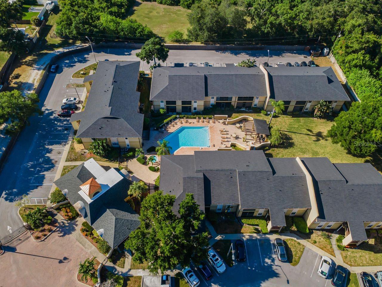 BELLA VISTA ON LAKE - Residential