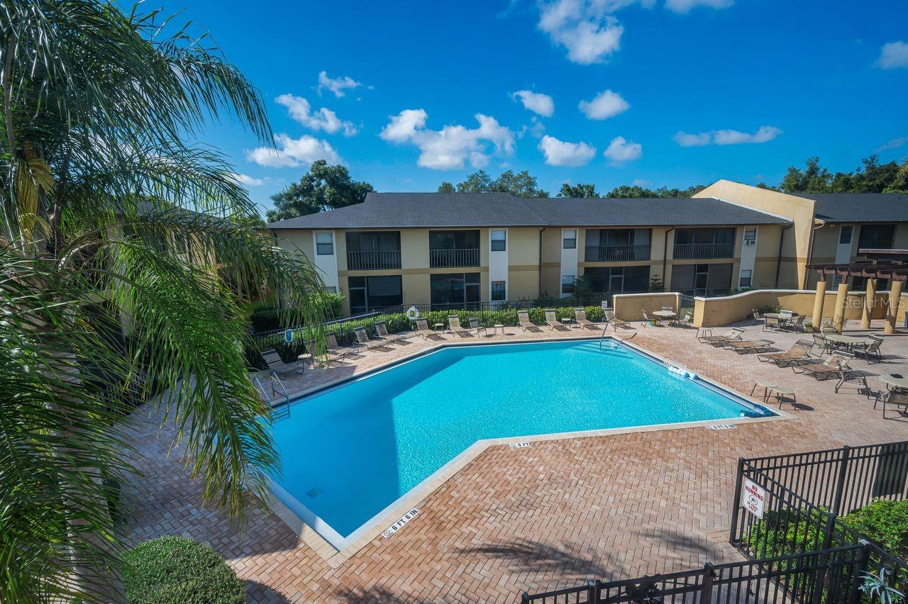 BELLA VISTA ON LAKE - Residential