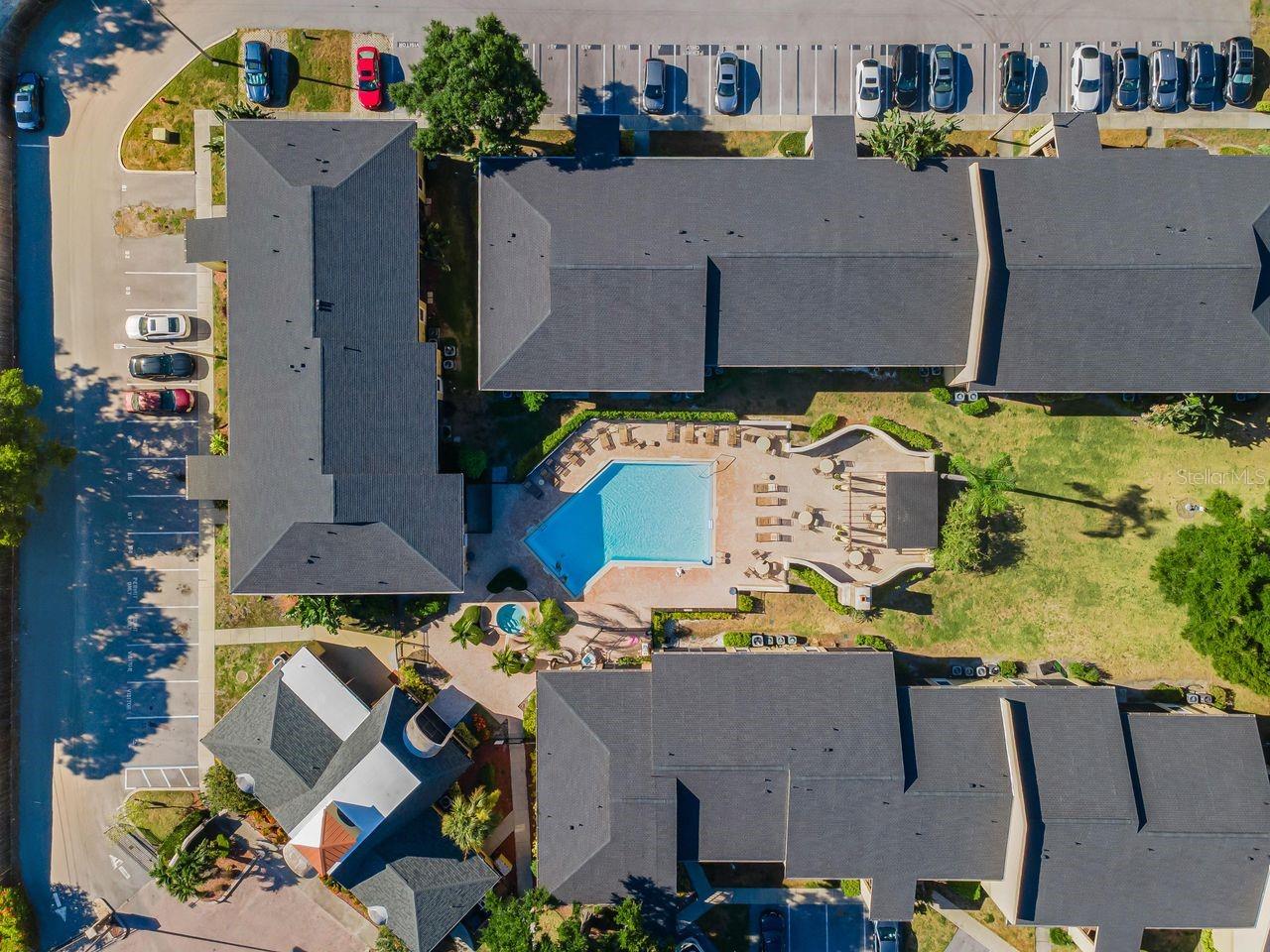 BELLA VISTA ON LAKE - Residential