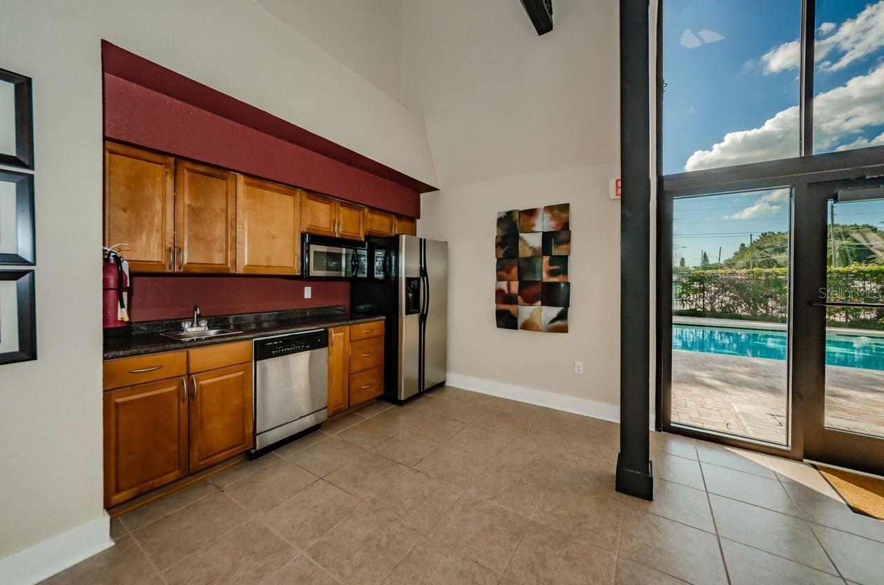 BELLA VISTA ON LAKE - Residential
