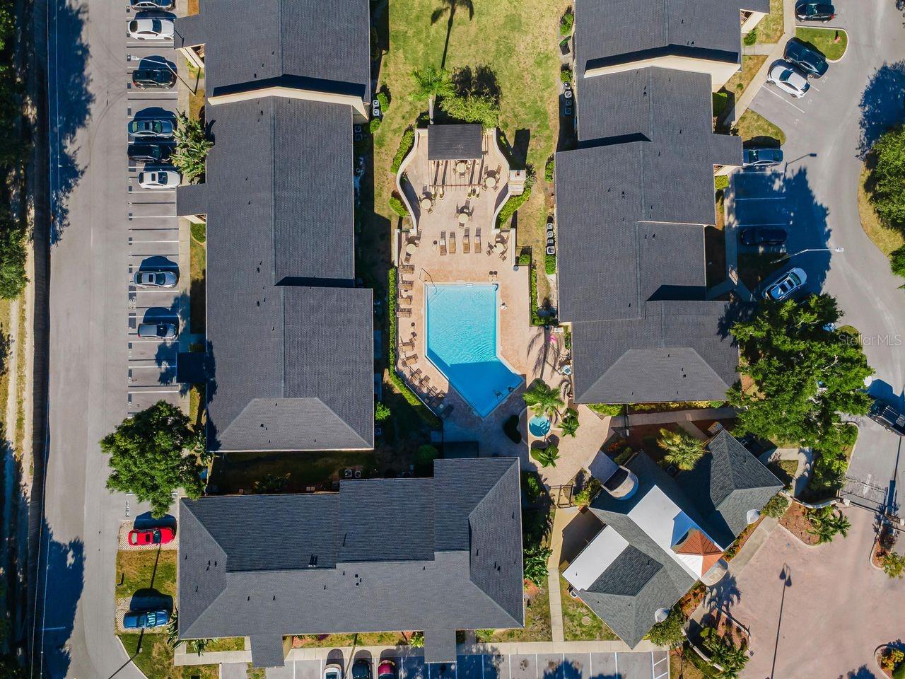 BELLA VISTA ON LAKE - Residential