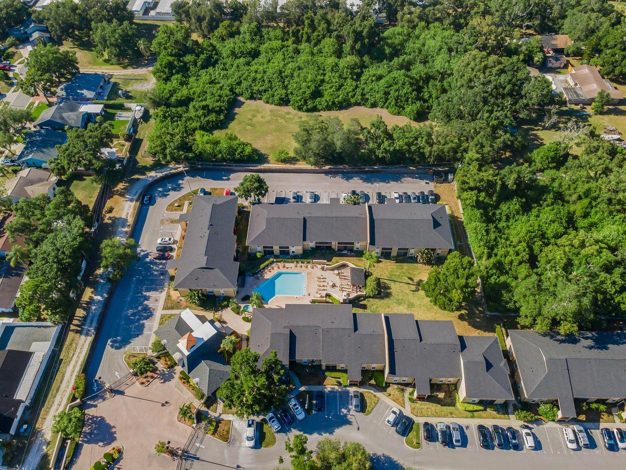 BELLA VISTA ON LAKE - Residential