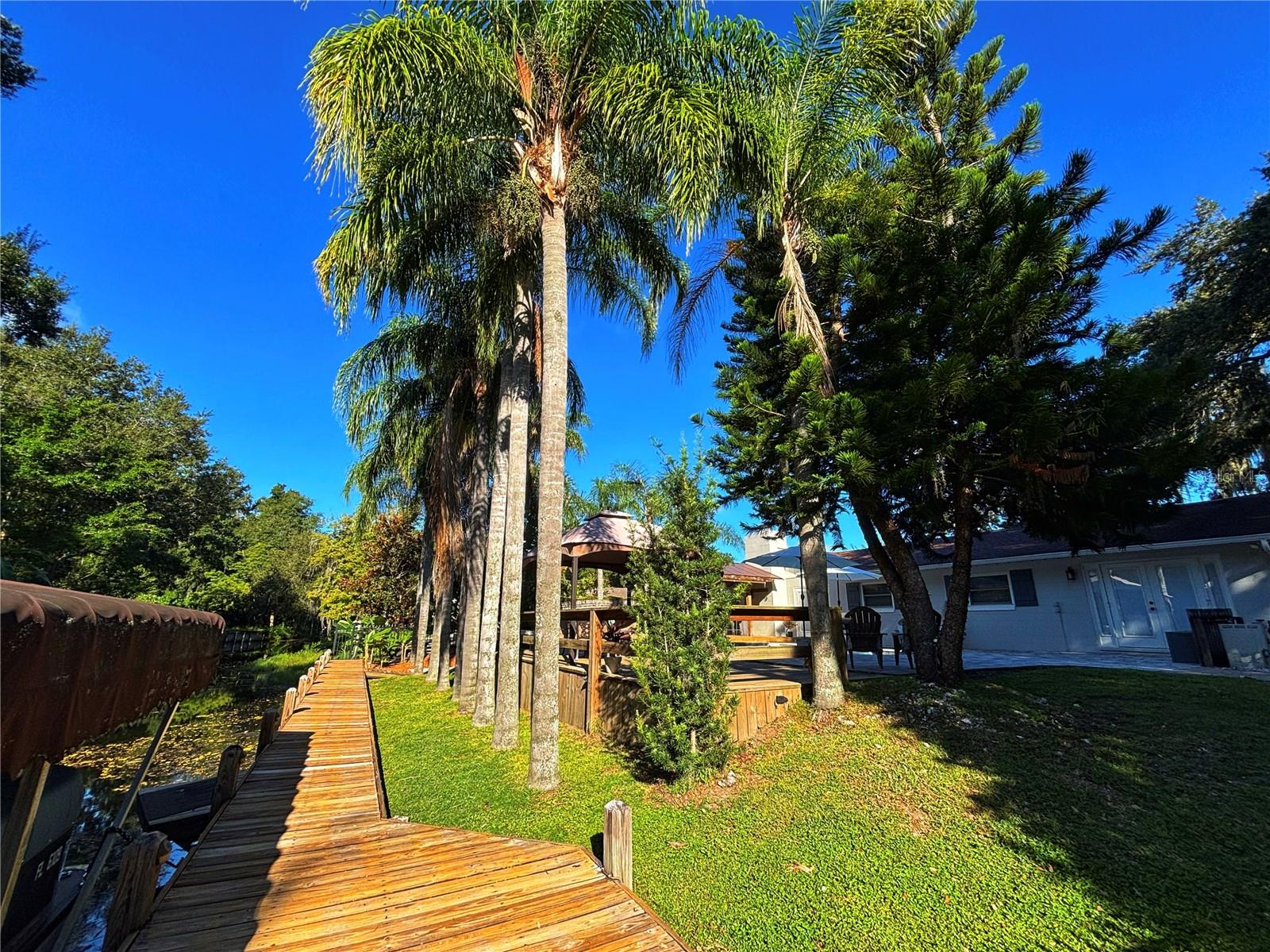 RIVER OAKS - Residential