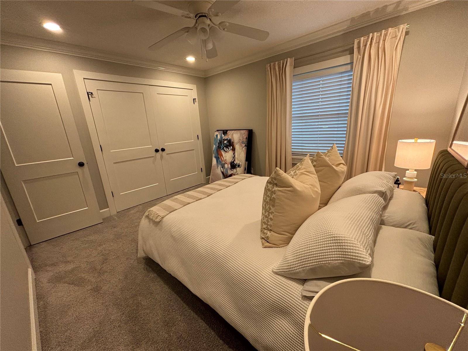 RIVER OAKS - Residential