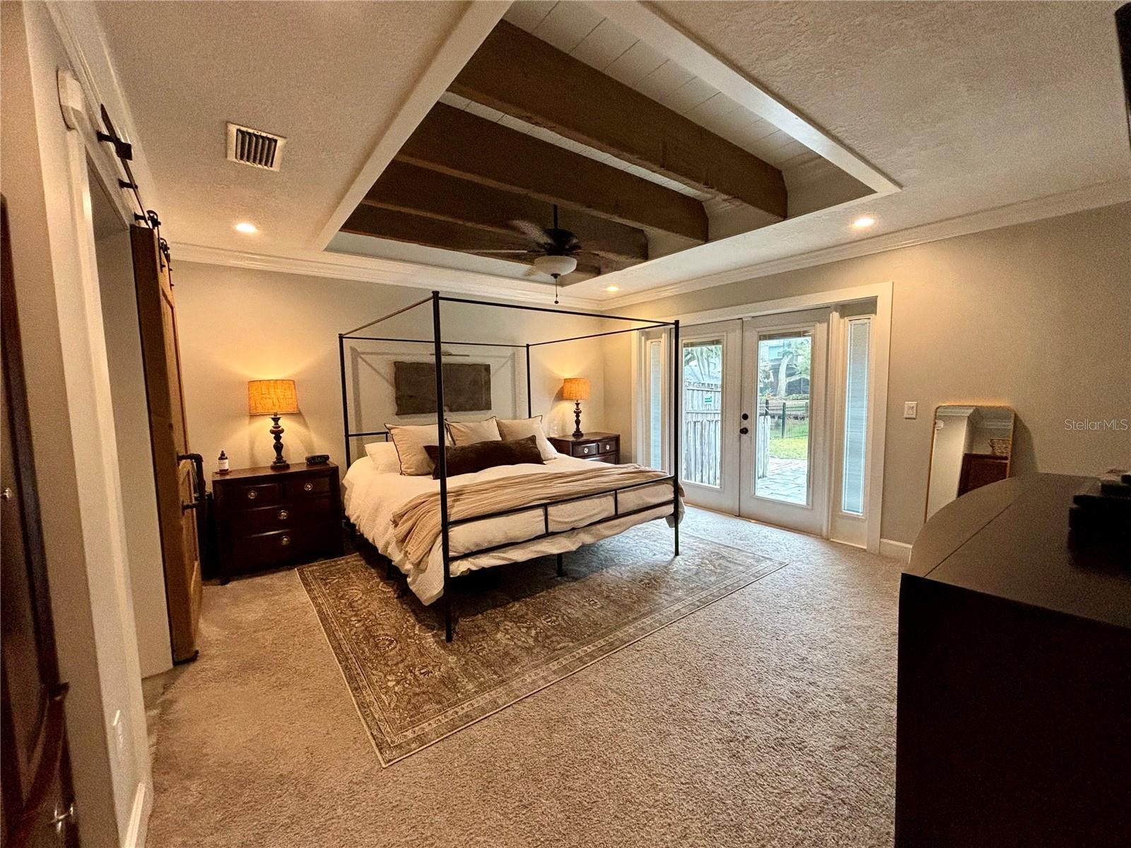RIVER OAKS - Residential