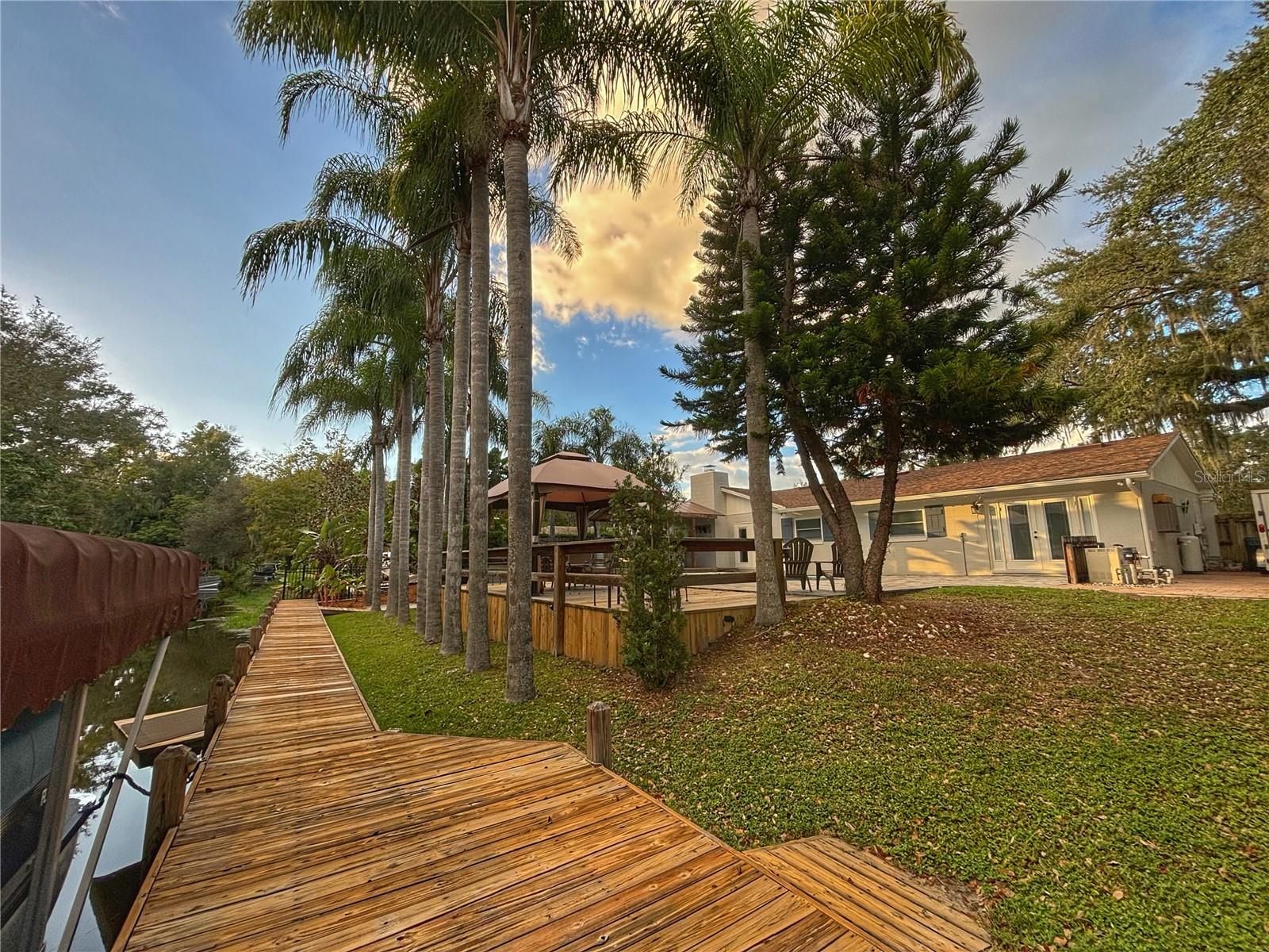 RIVER OAKS - Residential