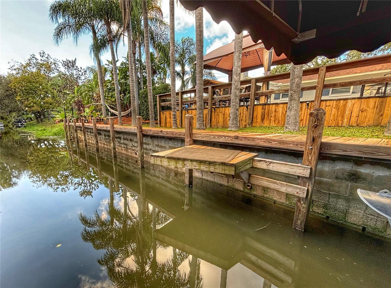 RIVER OAKS - Residential