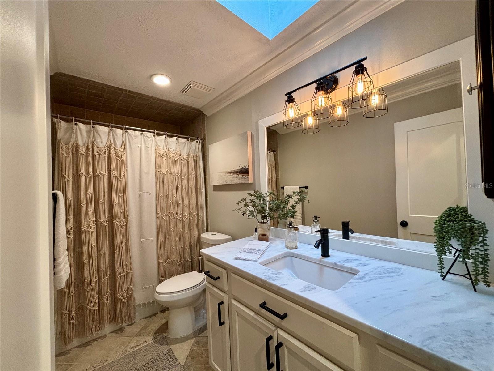 RIVER OAKS - Residential