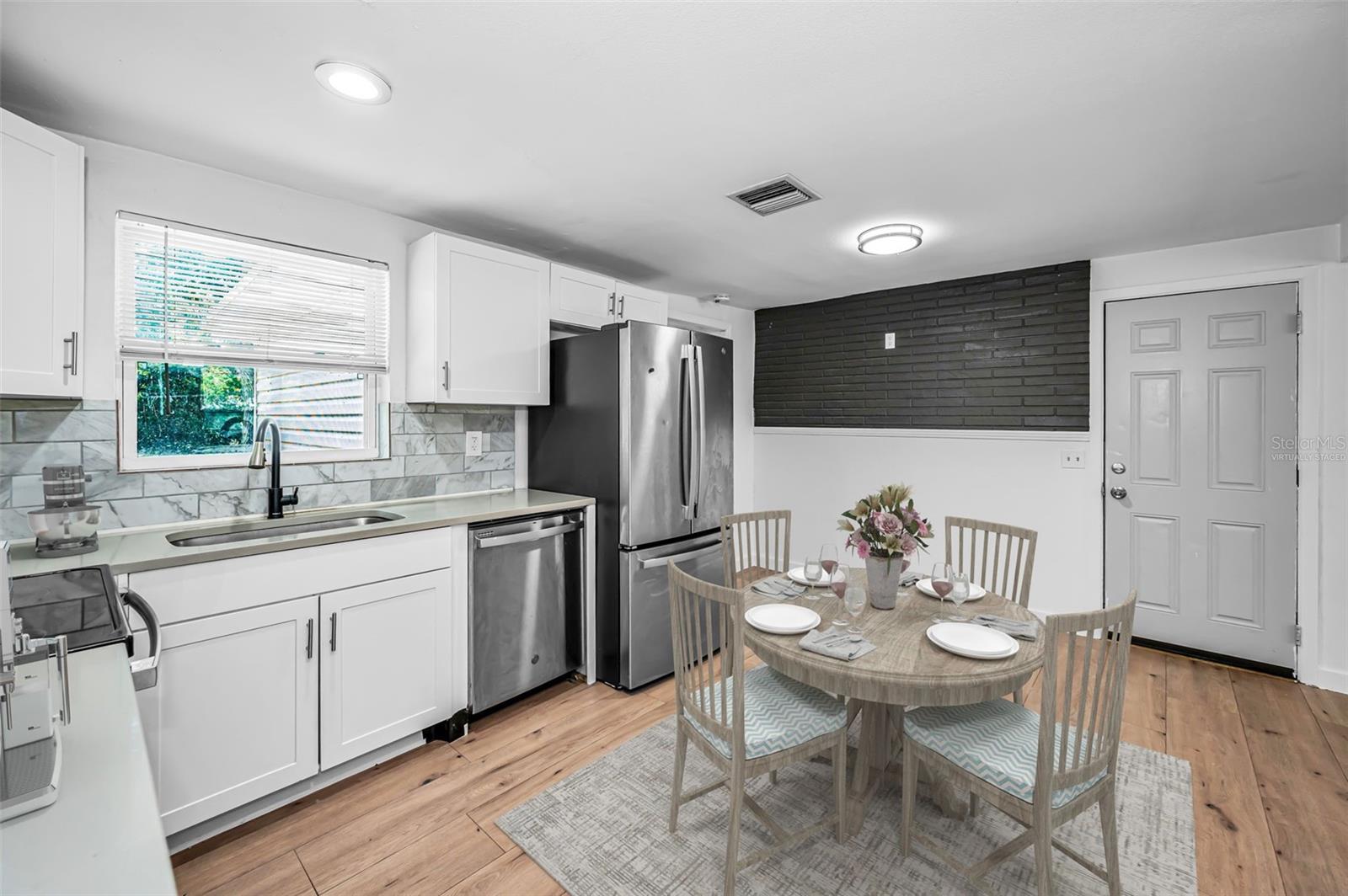 BEACON SQUARE - Residential