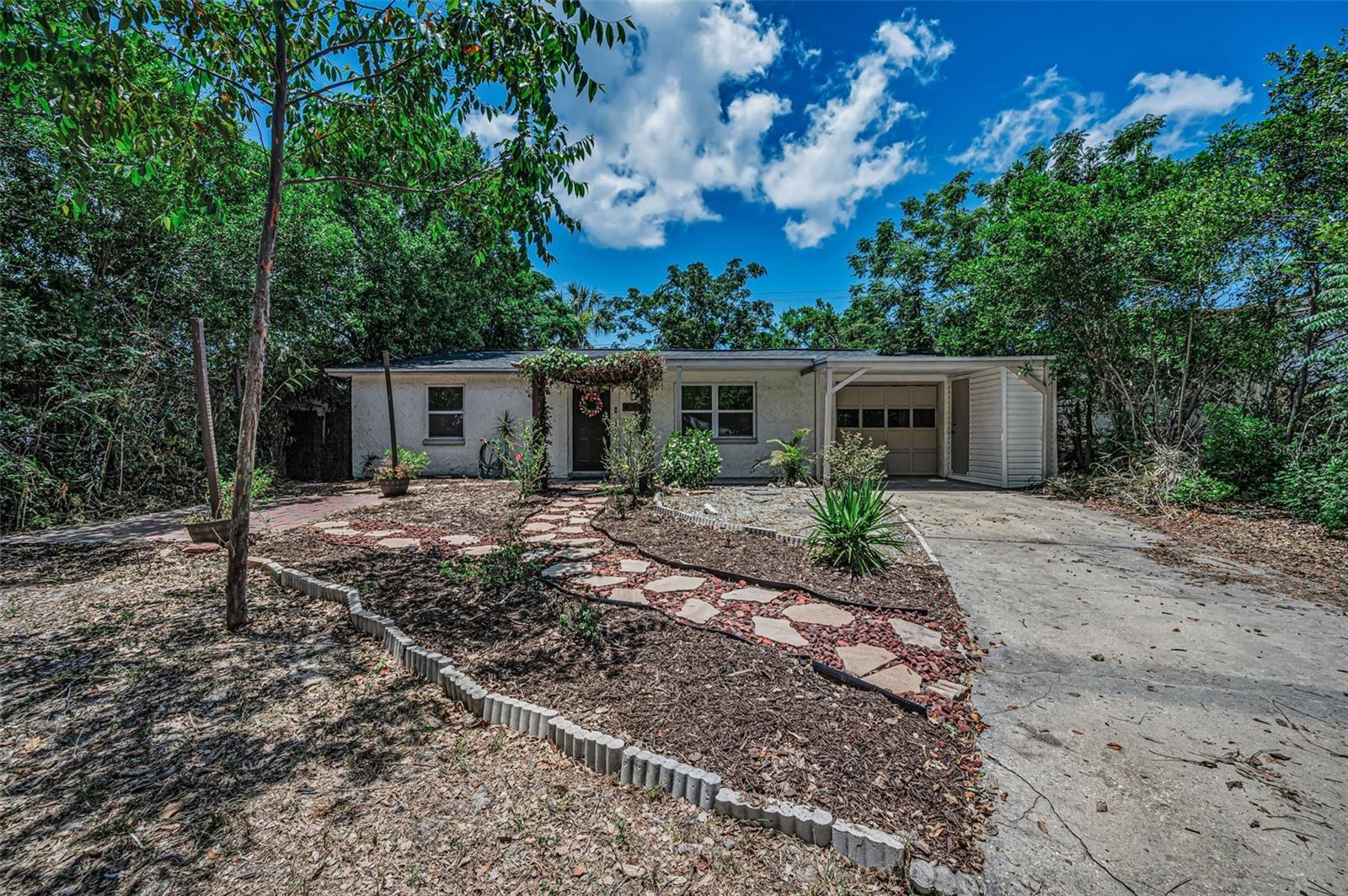 BEACON SQUARE - Residential