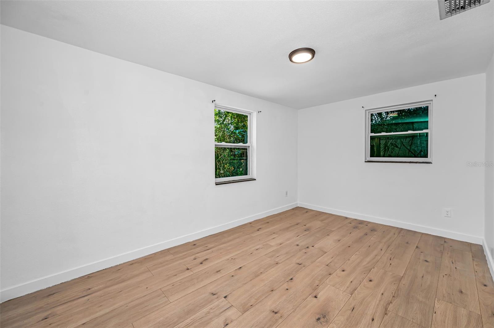 BEACON SQUARE - Residential