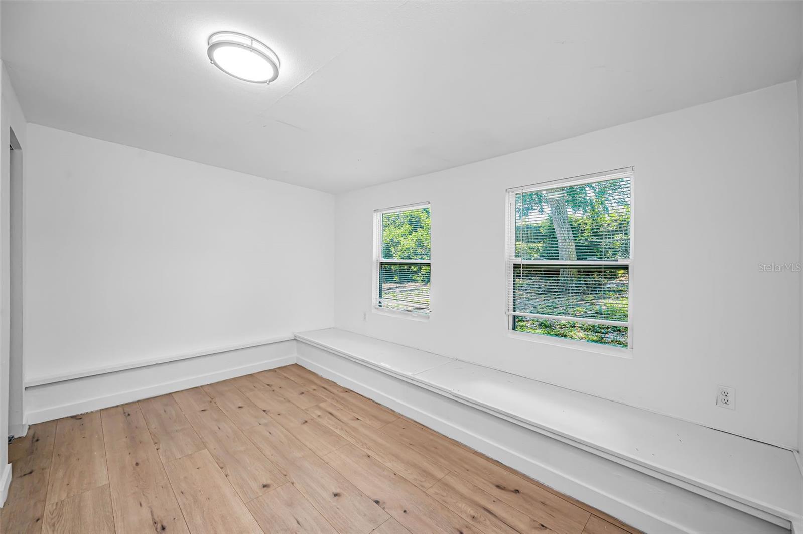 BEACON SQUARE - Residential