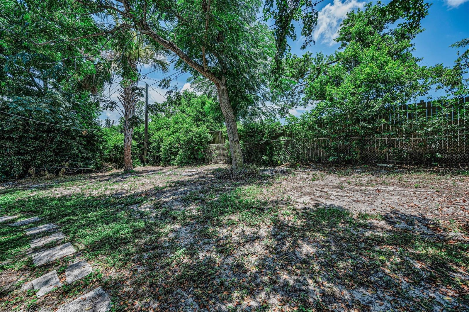 BEACON SQUARE - Residential