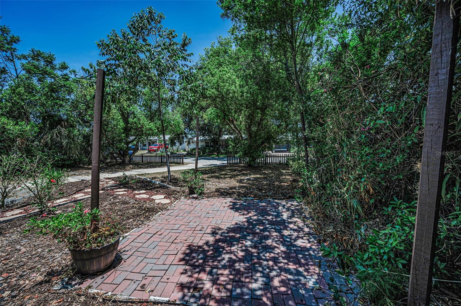 BEACON SQUARE - Residential