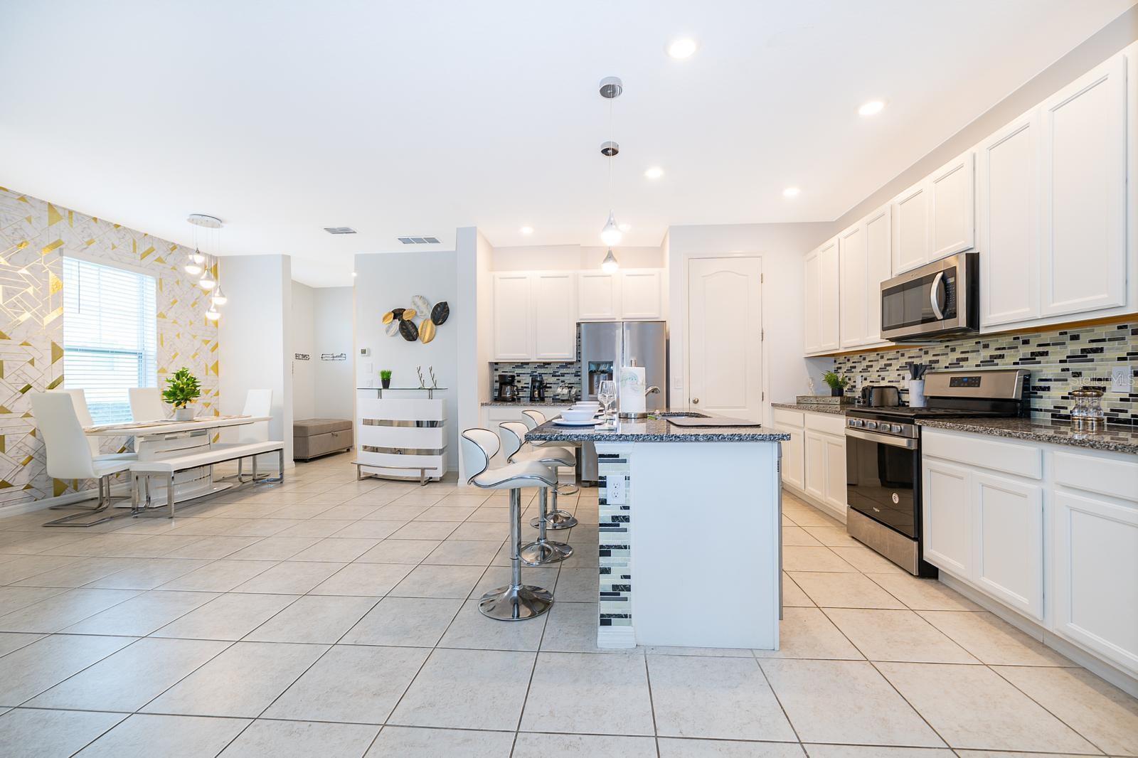 FESTIVAL PH 3 - Residential Lease