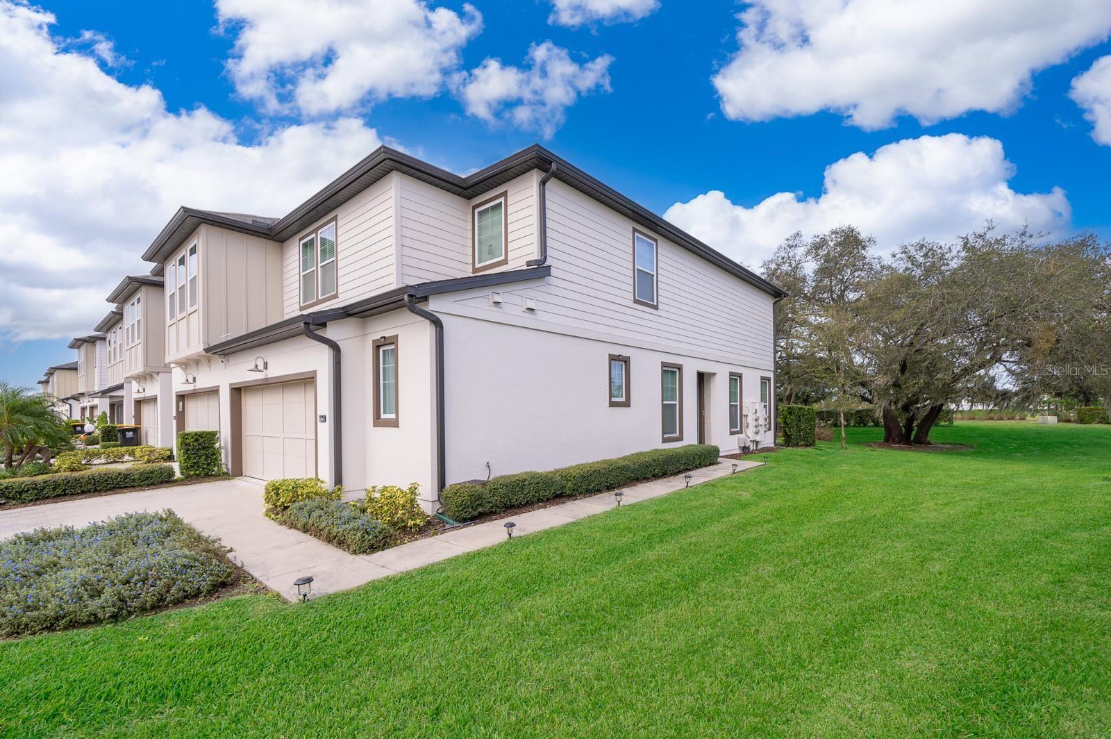 FESTIVAL PH 3 - Residential Lease
