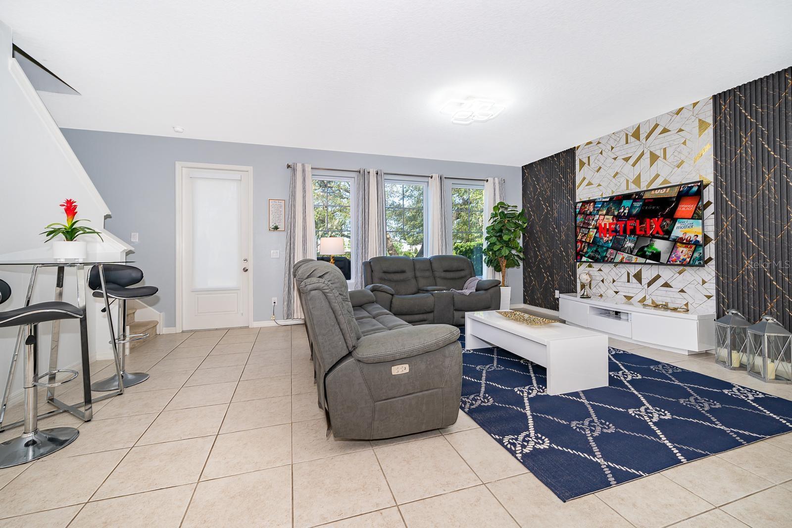FESTIVAL PH 3 - Residential Lease