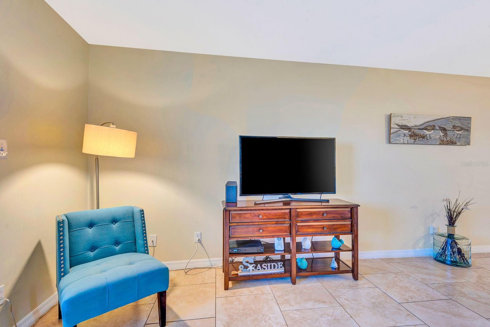 LIDO SHORES - Residential