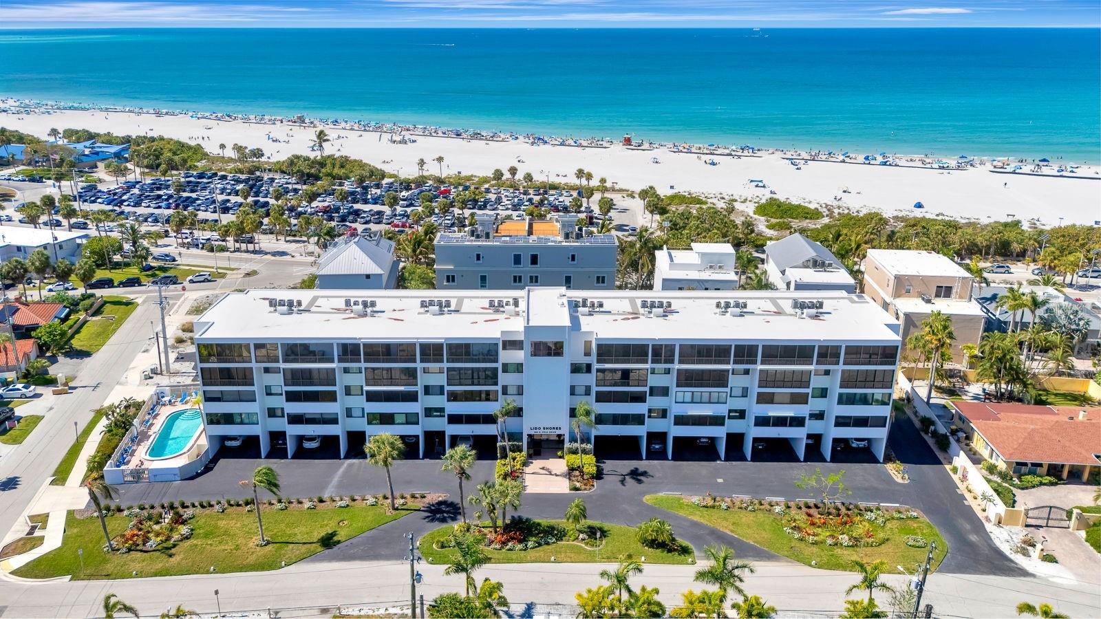 LIDO SHORES - Residential
