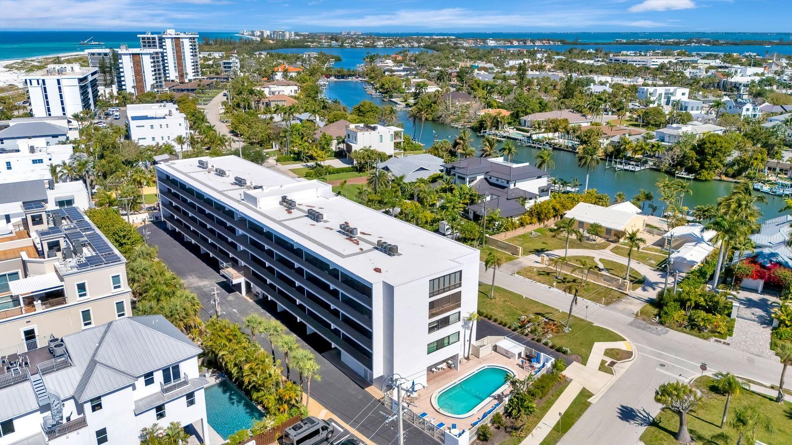LIDO SHORES - Residential