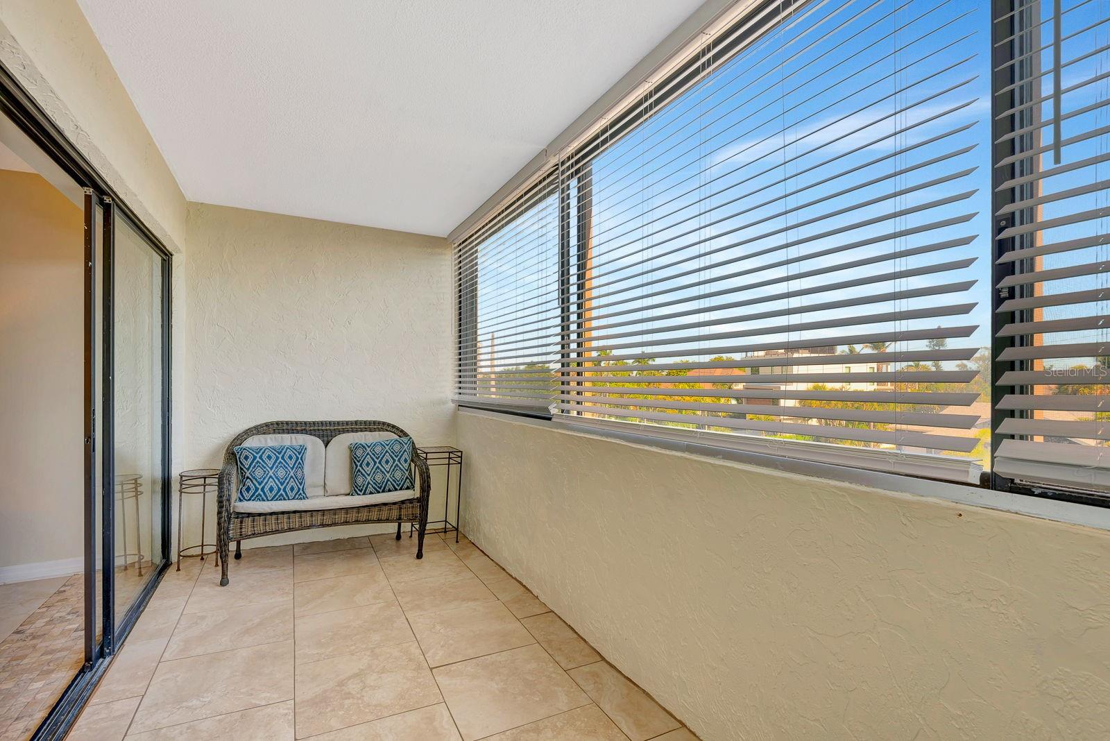LIDO SHORES - Residential