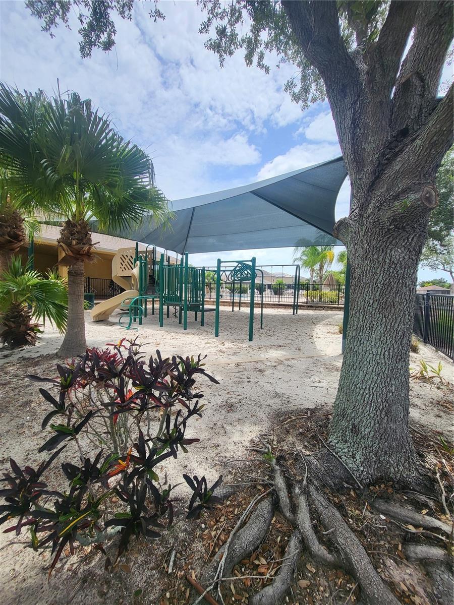 BAHIA LAKES PH 02 - Residential