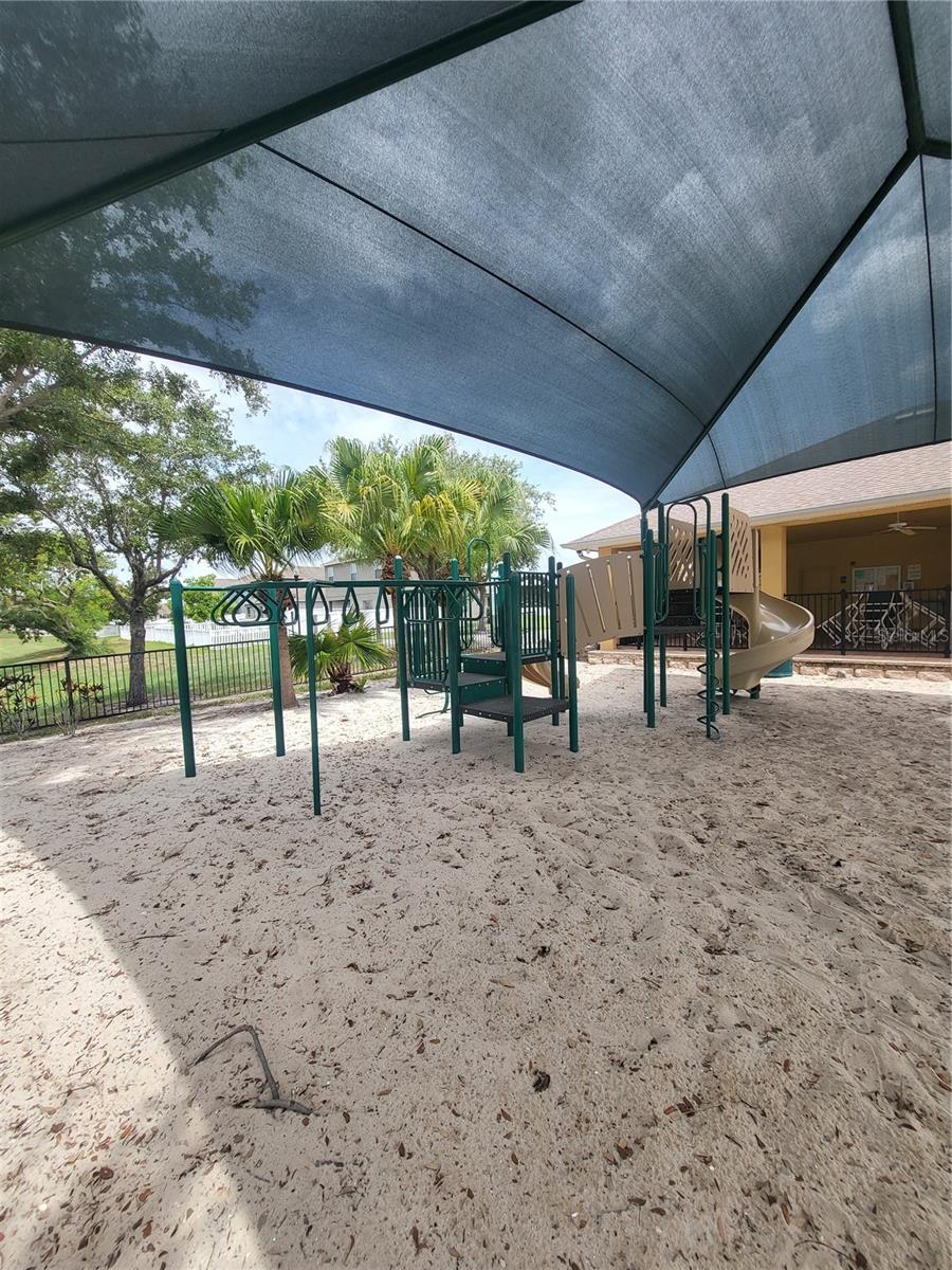 BAHIA LAKES PH 02 - Residential