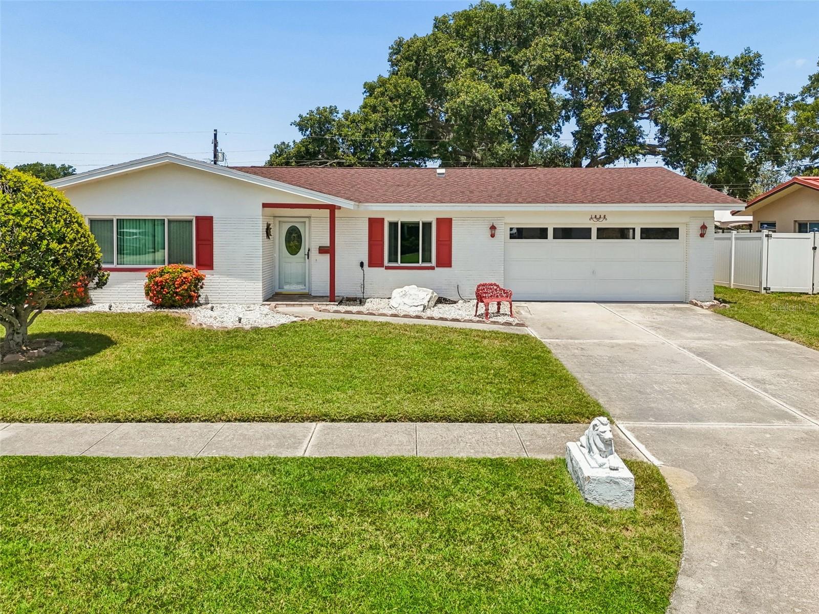 COLLEGE HILL PARK - Residential
