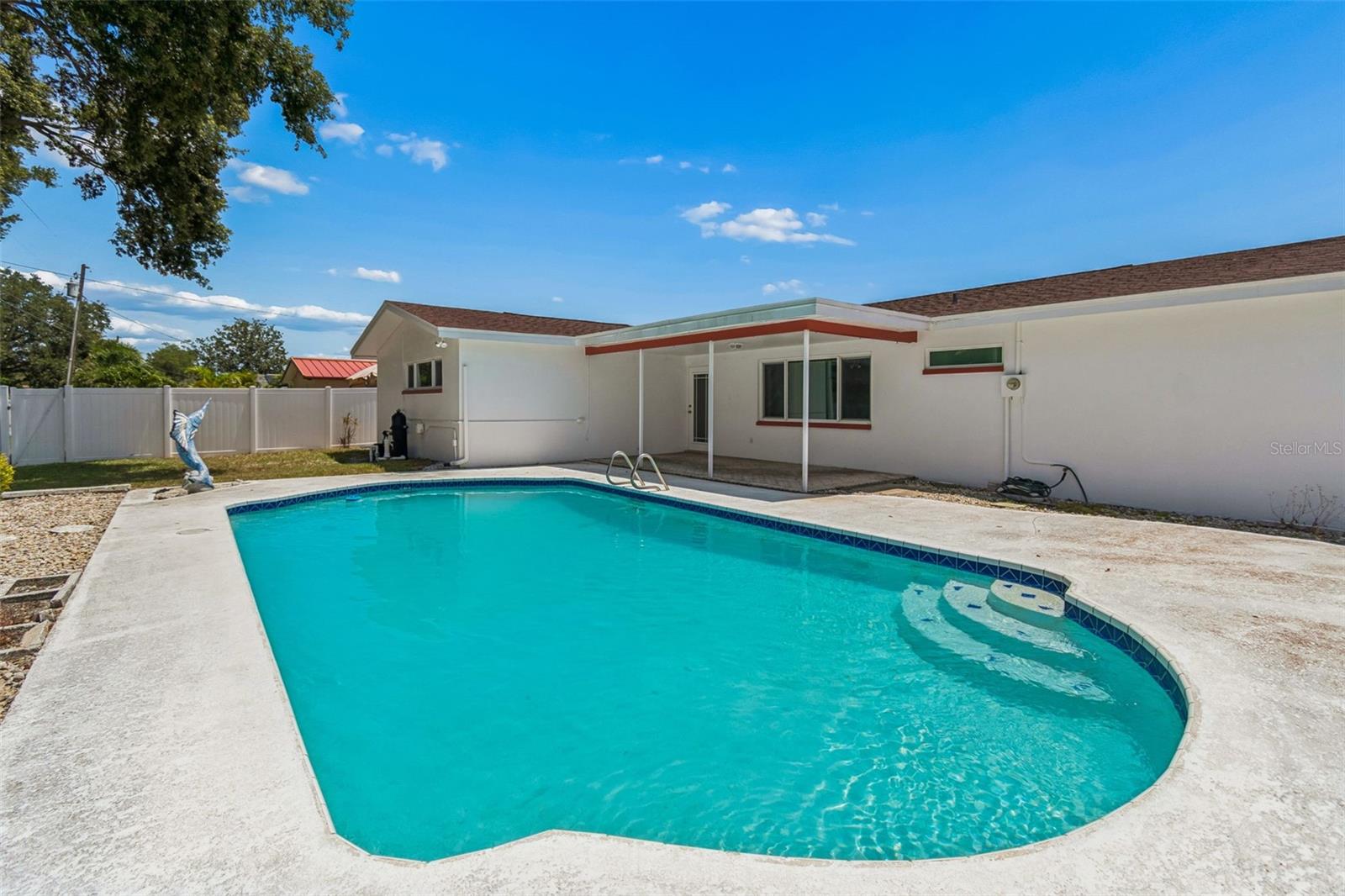 COLLEGE HILL PARK - Residential