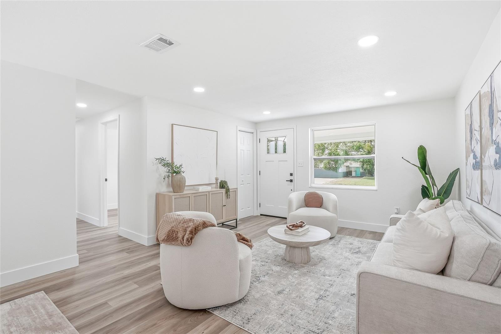 TRENTWOOD MANOR - Residential Lease
