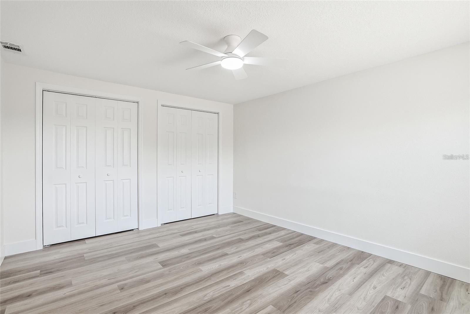 TRENTWOOD MANOR - Residential Lease