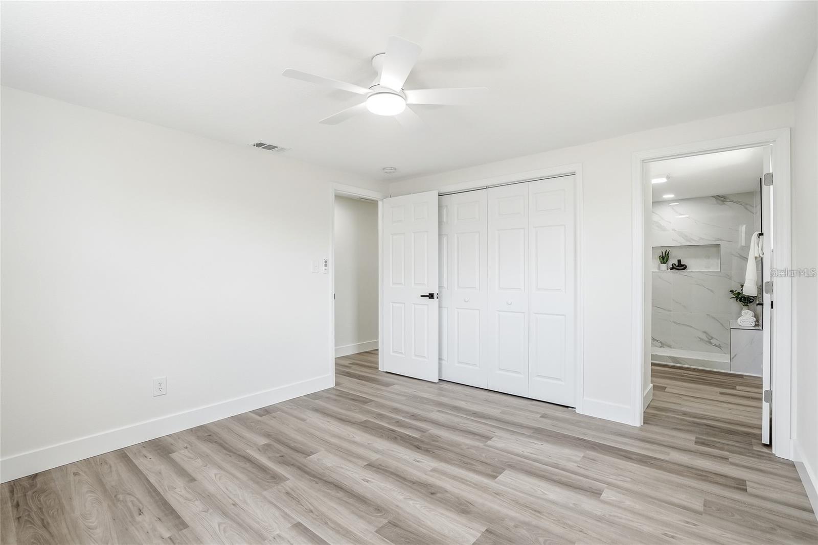 TRENTWOOD MANOR - Residential Lease