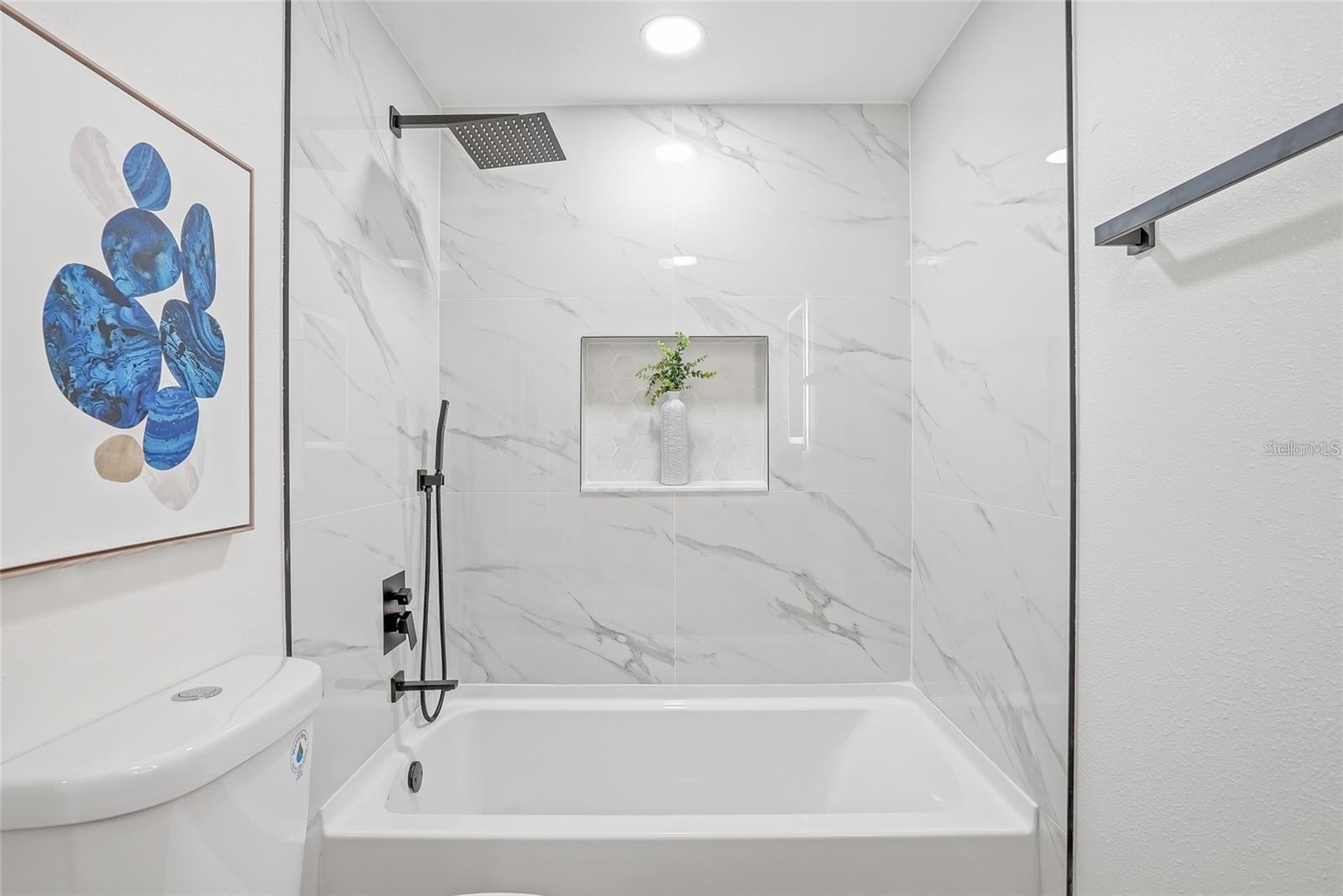 TRENTWOOD MANOR - Residential Lease