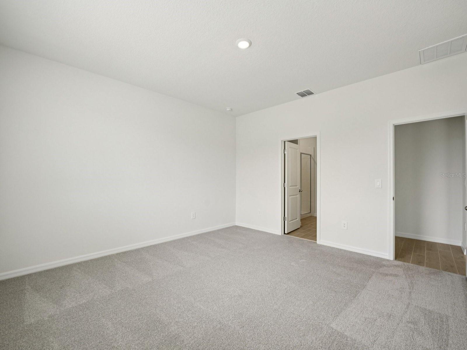 MAGNOLIA BAY - Residential