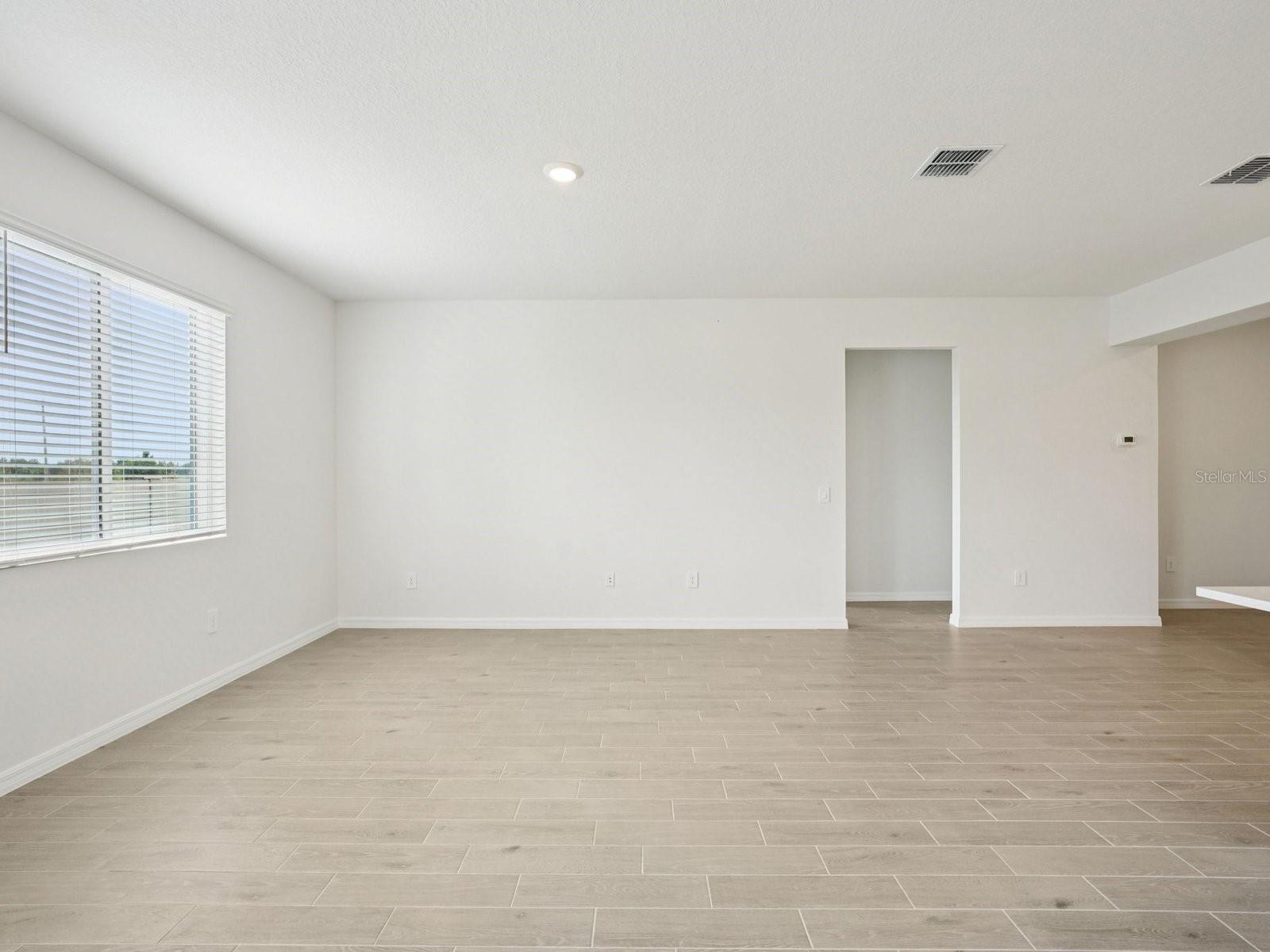 MAGNOLIA BAY - Residential