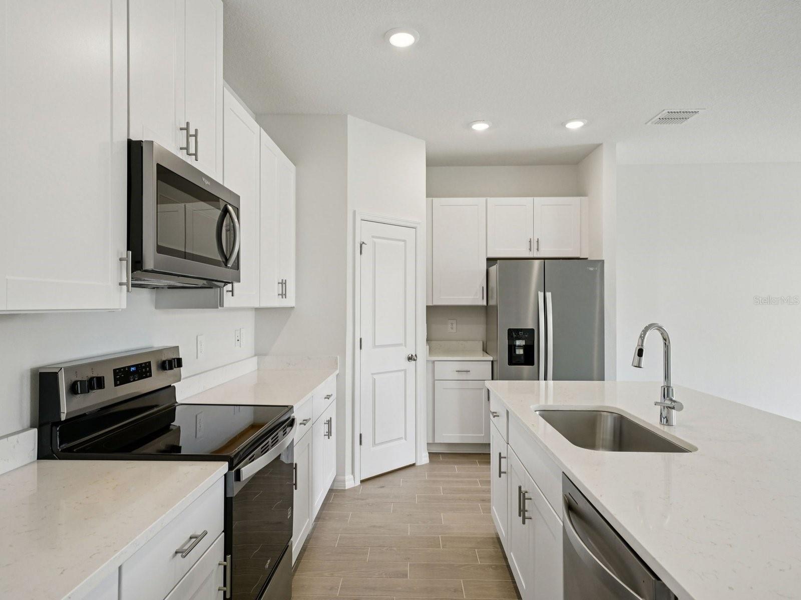 MAGNOLIA BAY - Residential