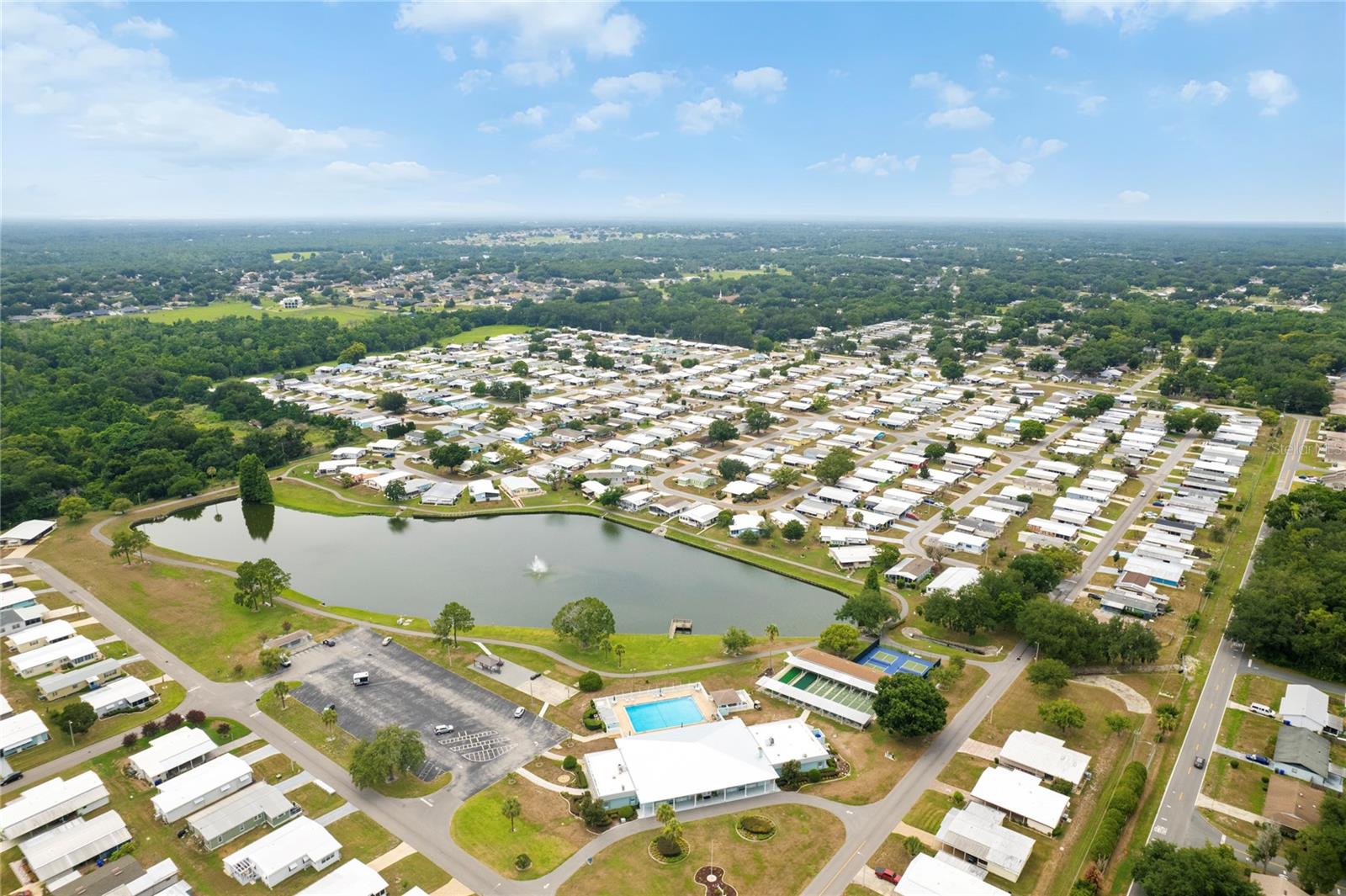 FOXWOOD LAKE ESTATES - Residential