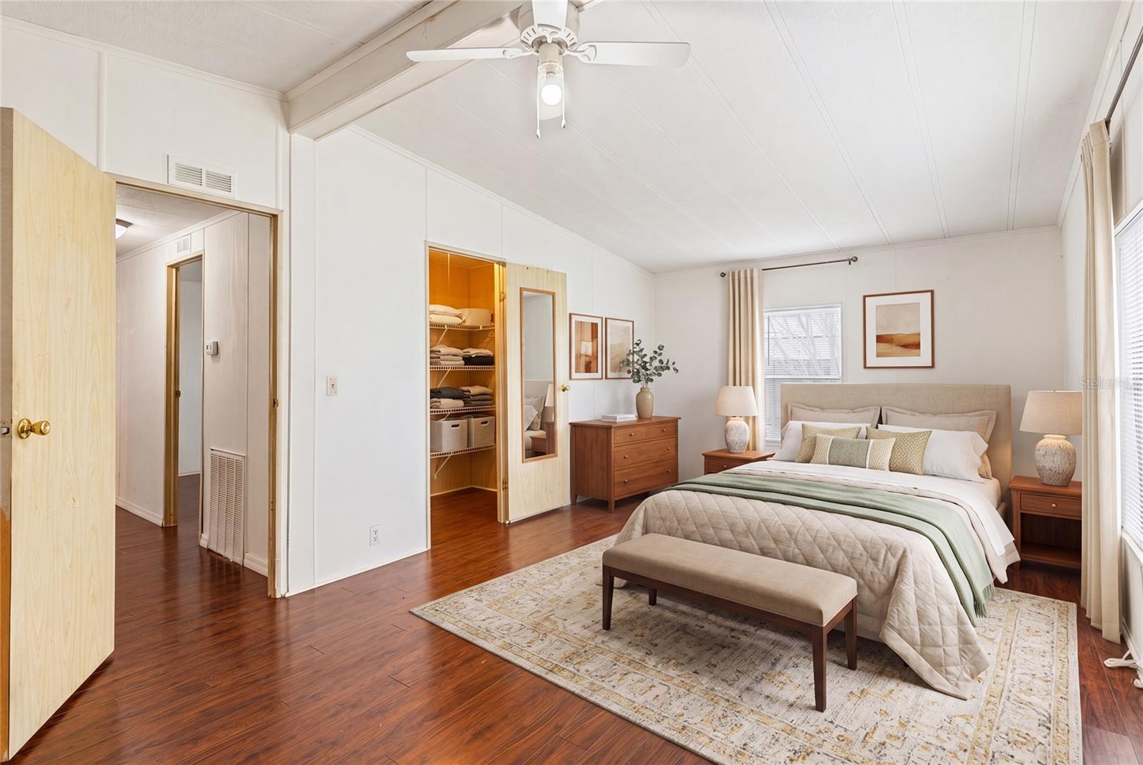FOXWOOD LAKE ESTATES - Residential