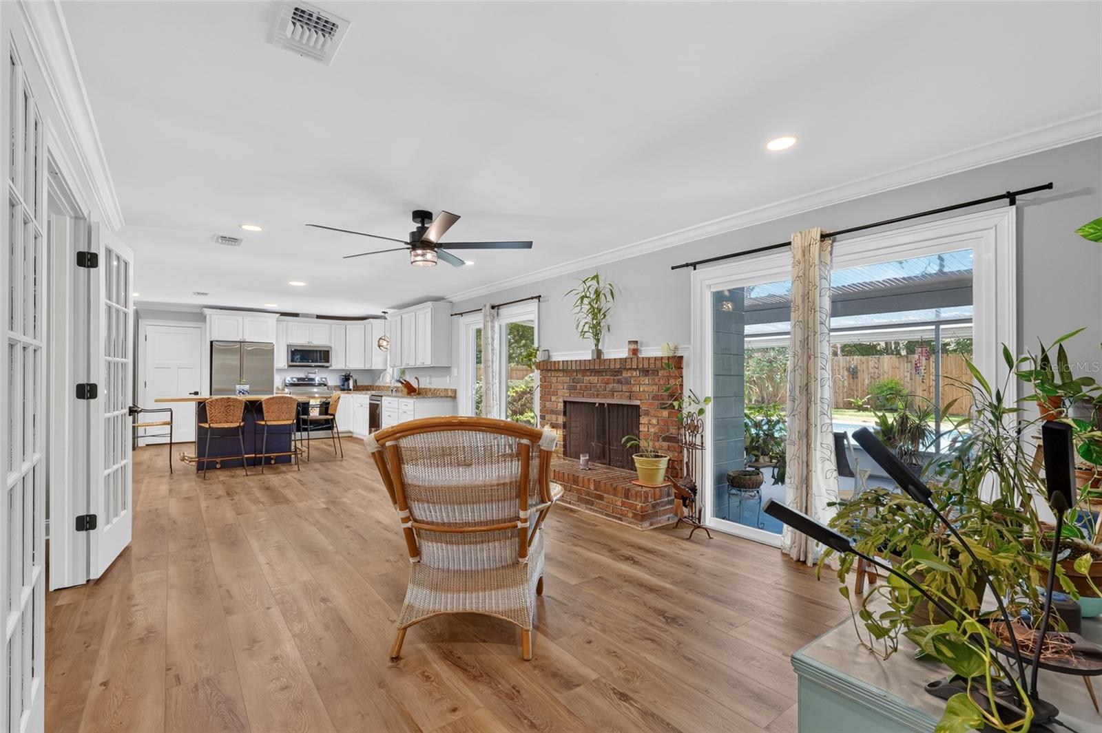 VALLEY THE - Residential