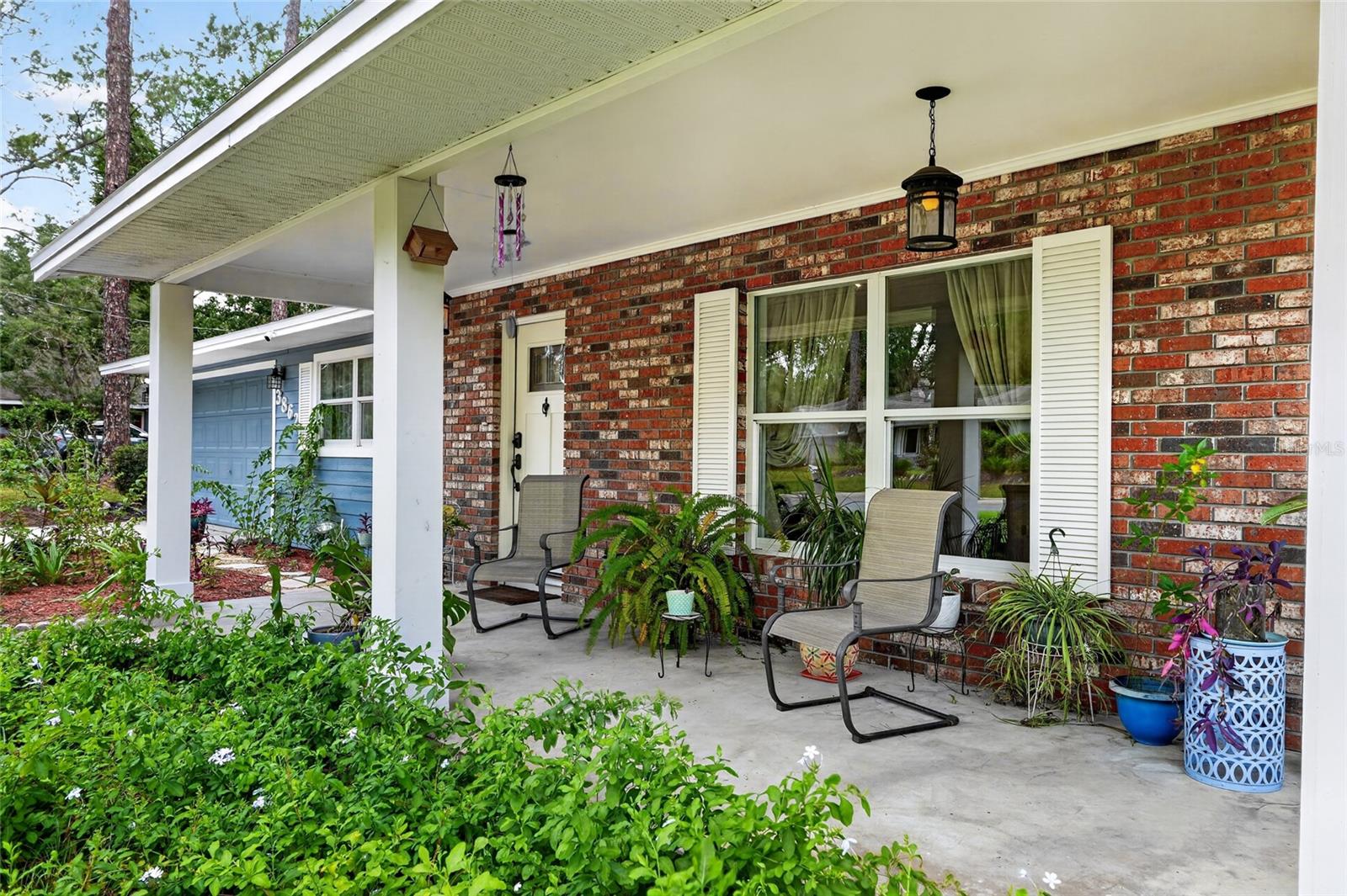 VALLEY THE - Residential