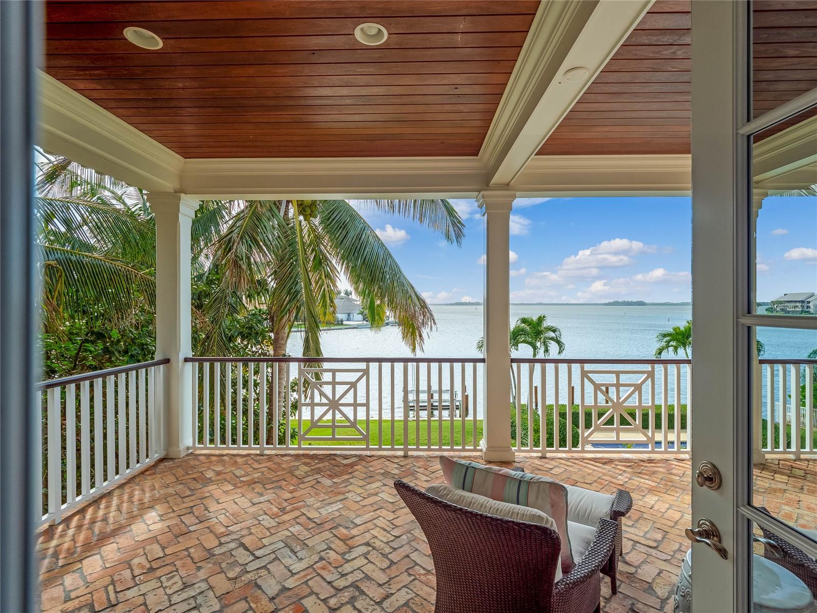 THE MOORINGS - Residential
