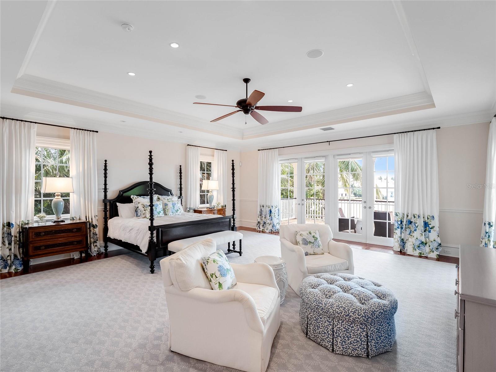 THE MOORINGS - Residential