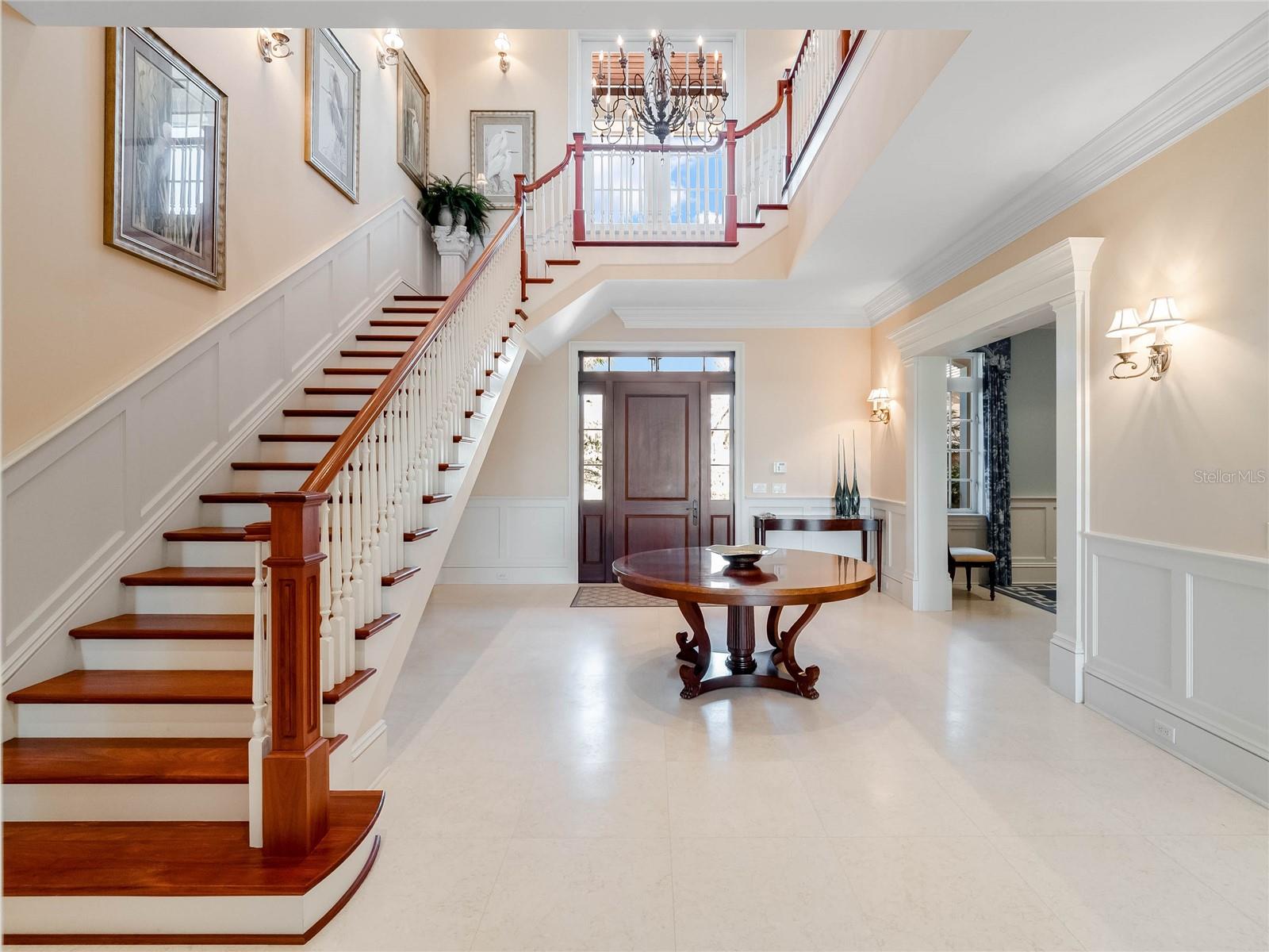 THE MOORINGS - Residential