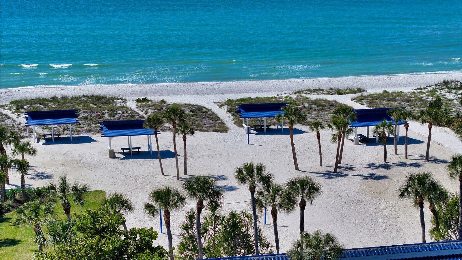 BAY ISLES - Residential