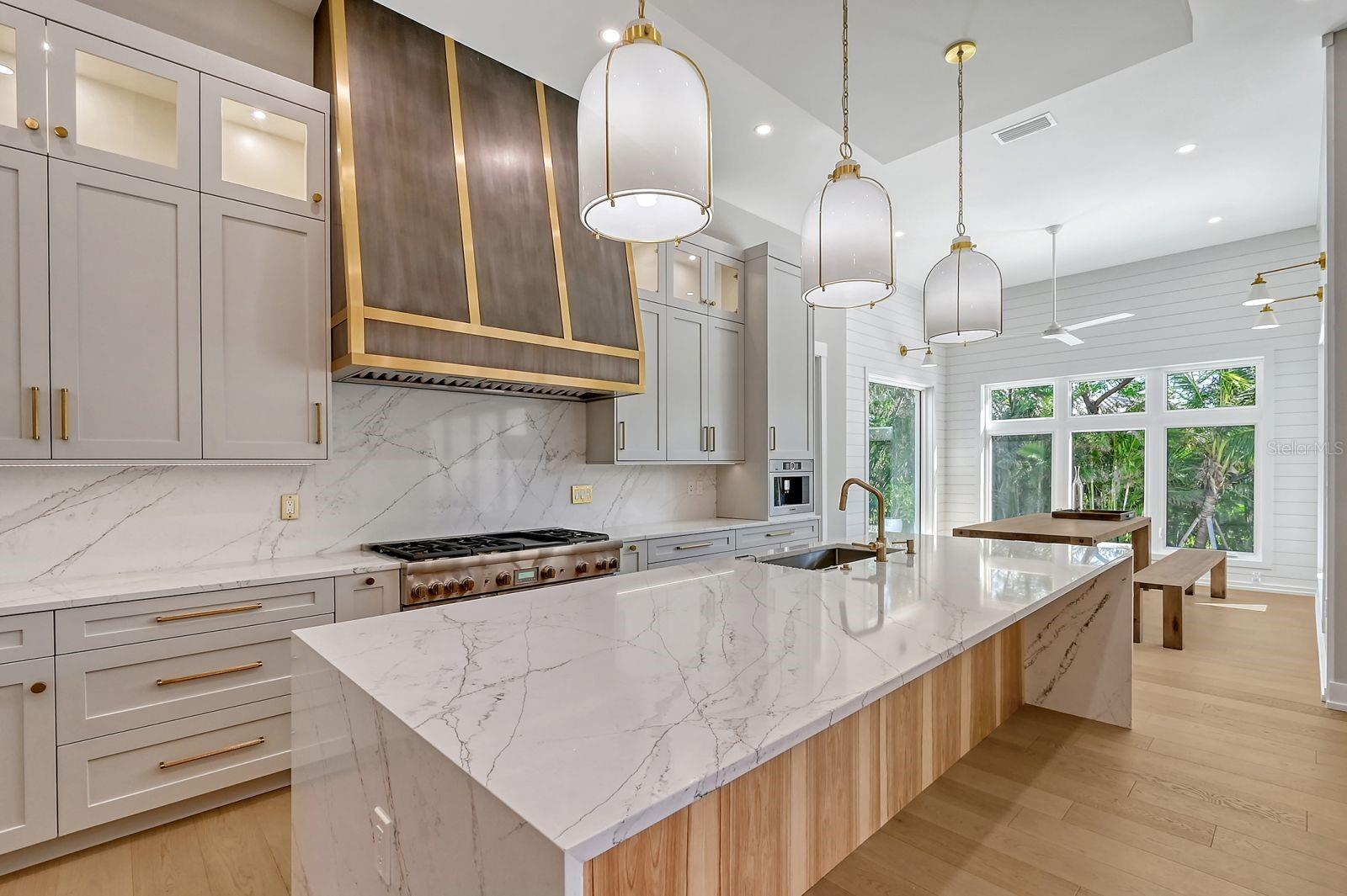 BAY ISLES - Residential