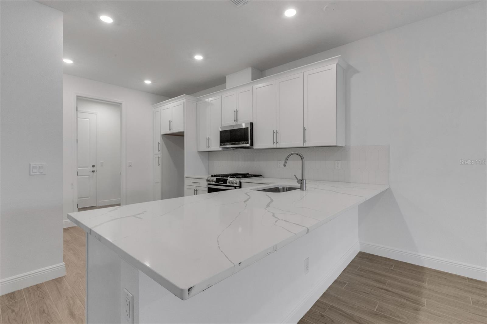 SWEETWATER AT LAKEWOOD RANCH PH I & II - Residential