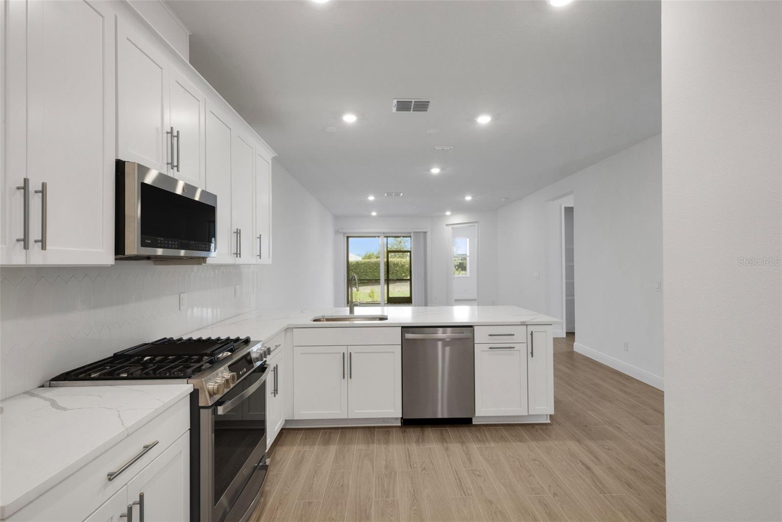 SWEETWATER AT LAKEWOOD RANCH PH I & II - Residential