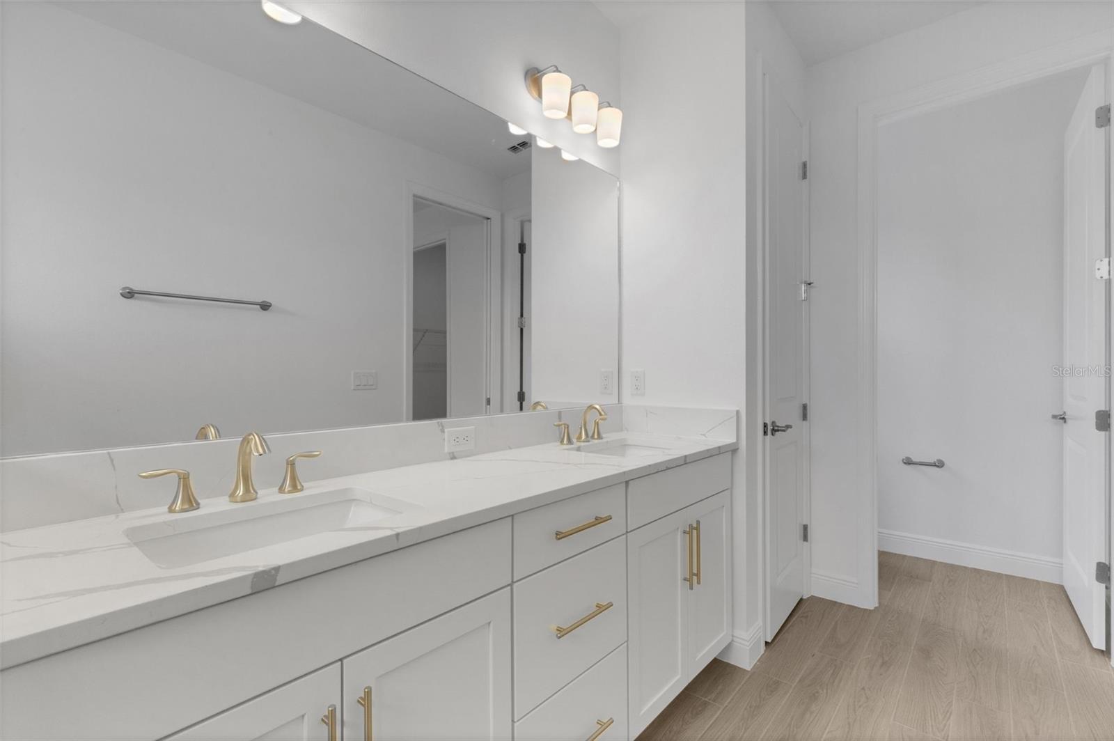 SWEETWATER AT LAKEWOOD RANCH PH I & II - Residential