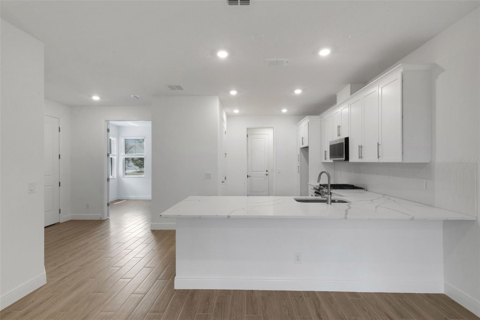 SWEETWATER AT LAKEWOOD RANCH PH I & II - Residential